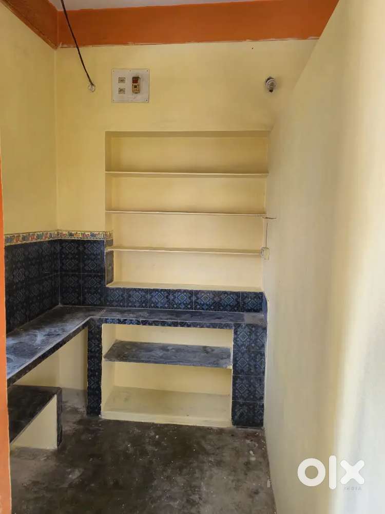 1 BHK Newly Painted