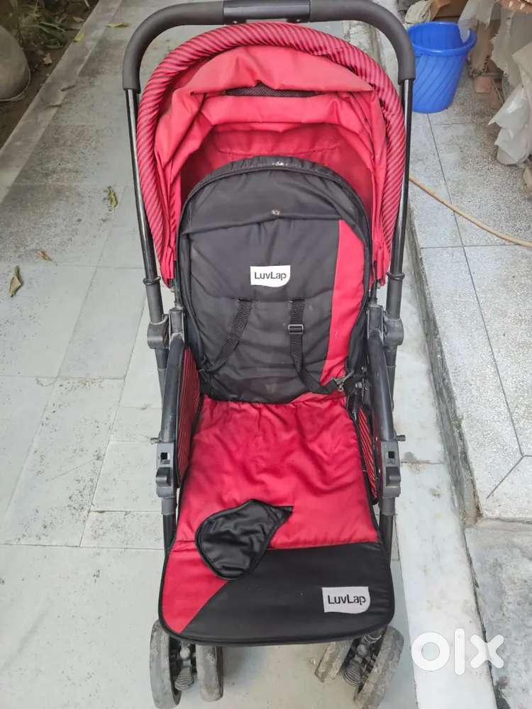 LuvLap Baby Stroller in Good Condition – Red & Black