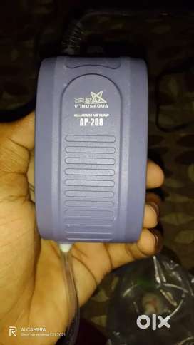 Aquarium air pump with 3 clips and 2 air stone