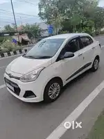Hyundai Xcent 2016 CNG  Well Maintained