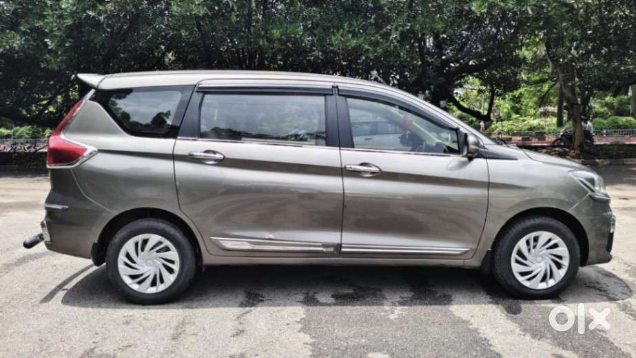 Maruti Suzuki Ertiga VXI SHVS, 2022, Petrol