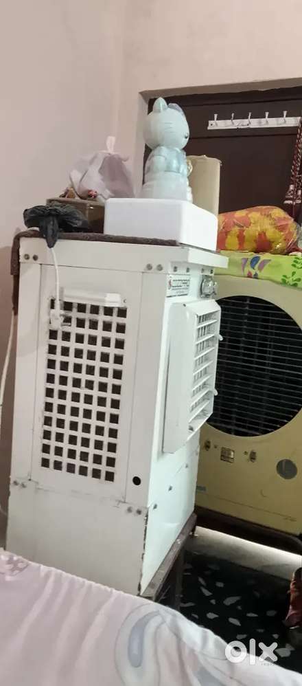 Samsung fridge,32 Inch led frameless tv sony, box bed, almira,cooler