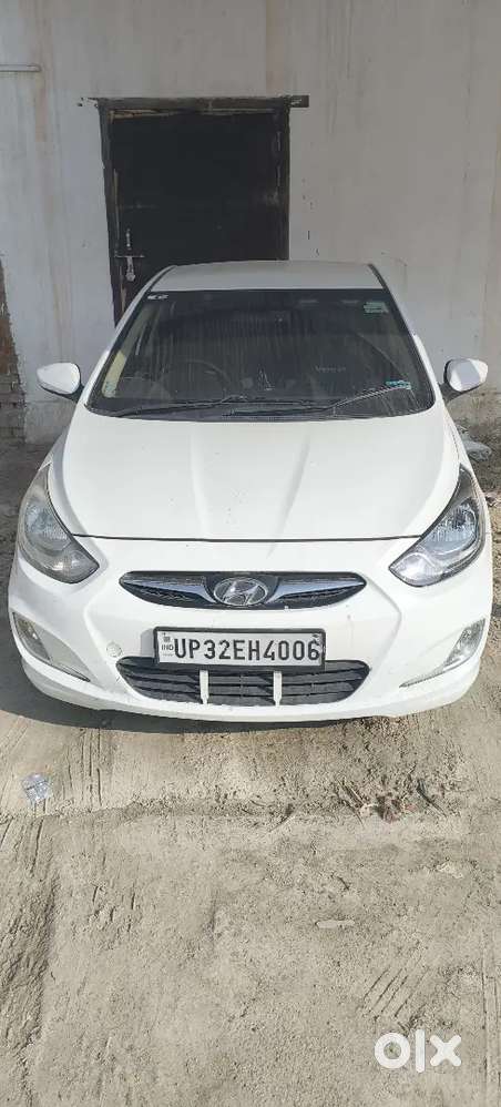 Hyundai Verna 2012