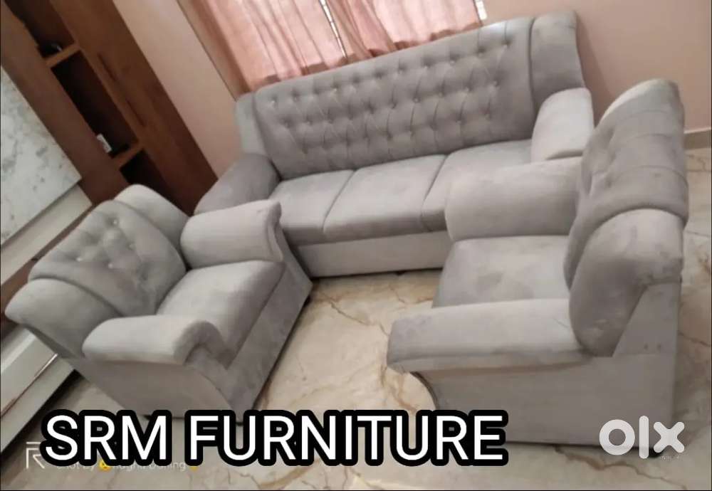 Branded New 3+1+1 sofa set with a warranty available