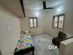 Furnished furnished girls pg at fatehgunj near petrol pump