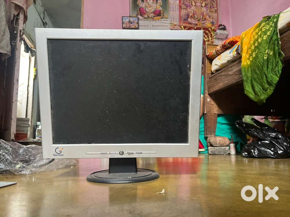 New  genus monitor with lexar 4gb chip