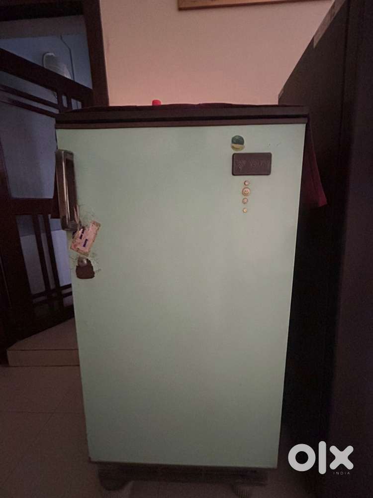 Voltas Fridge