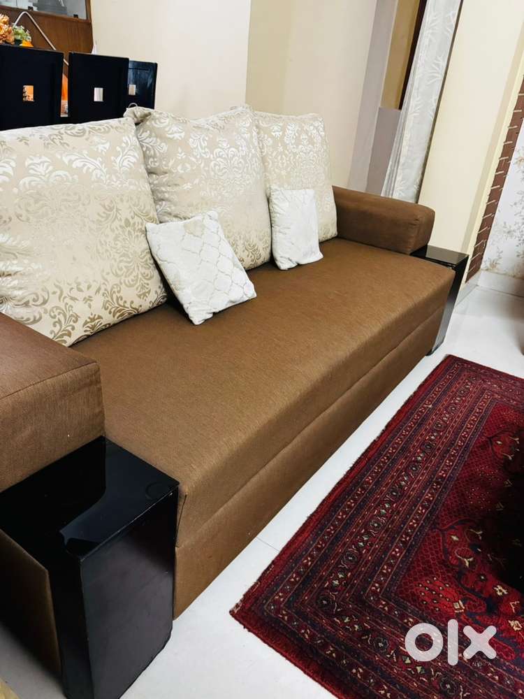 3+3+2 Tan Brown Sofa Set with pillow – Mint Condition
