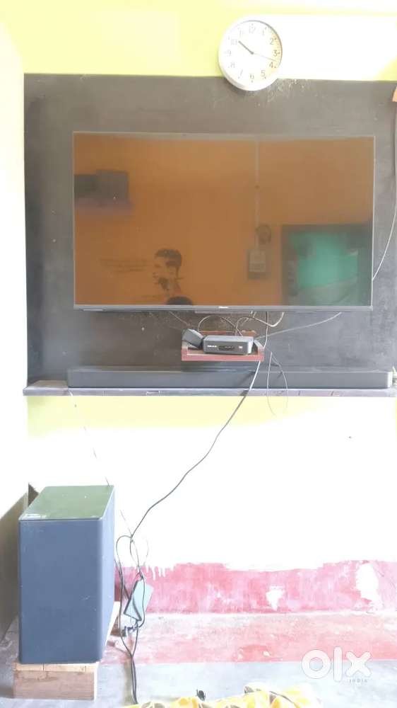 Hisense TV 43 inch with LG SP8A soundbar