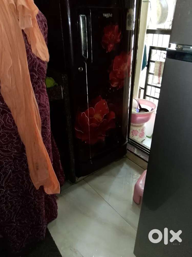 Whirlpool single door
