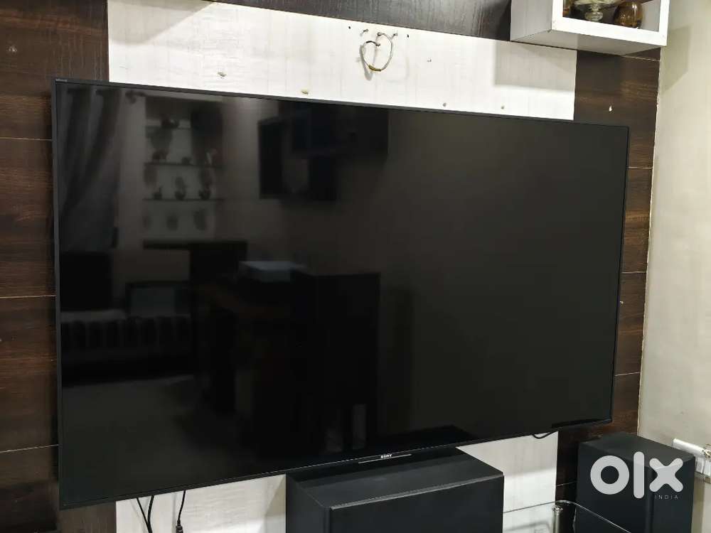 Sony 4K TV 65 inch in Pristine condition