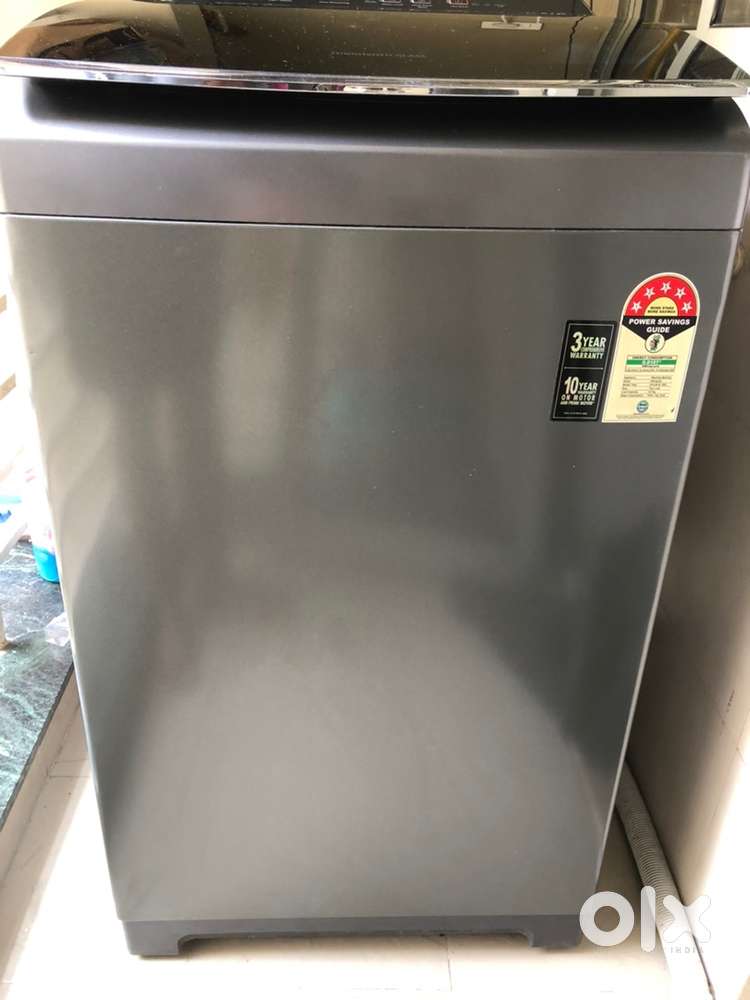 9 months old Fully Automatic 8KG Whirlpool Bloomwash Top load WM.