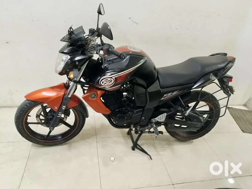 Yamaha Fzs 2013 Model Special Edition