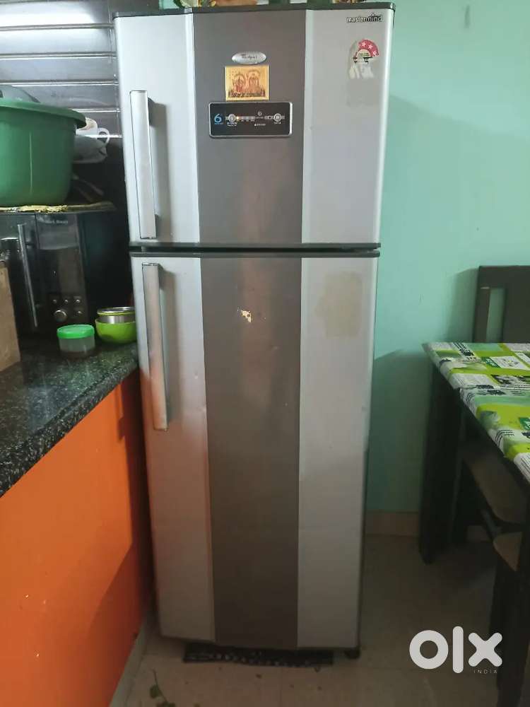 Fridge for sale 9 years old