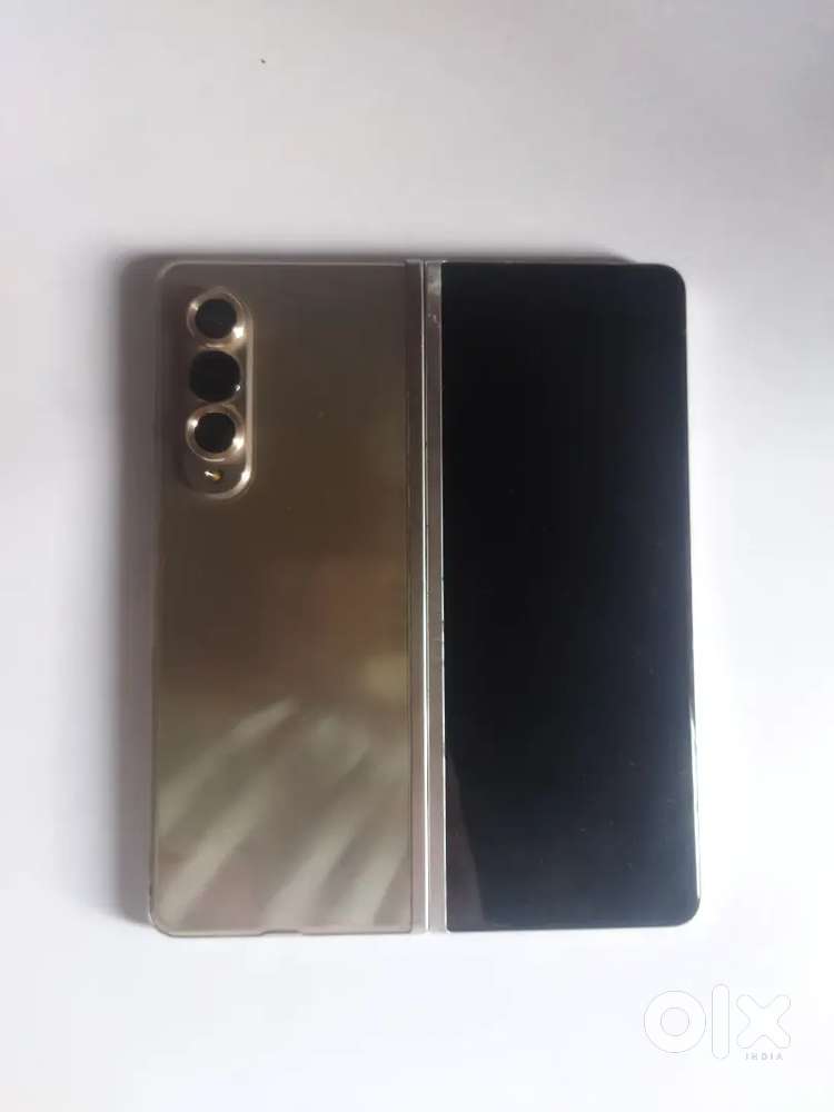 Sumsung zfold 3 256gb best condition