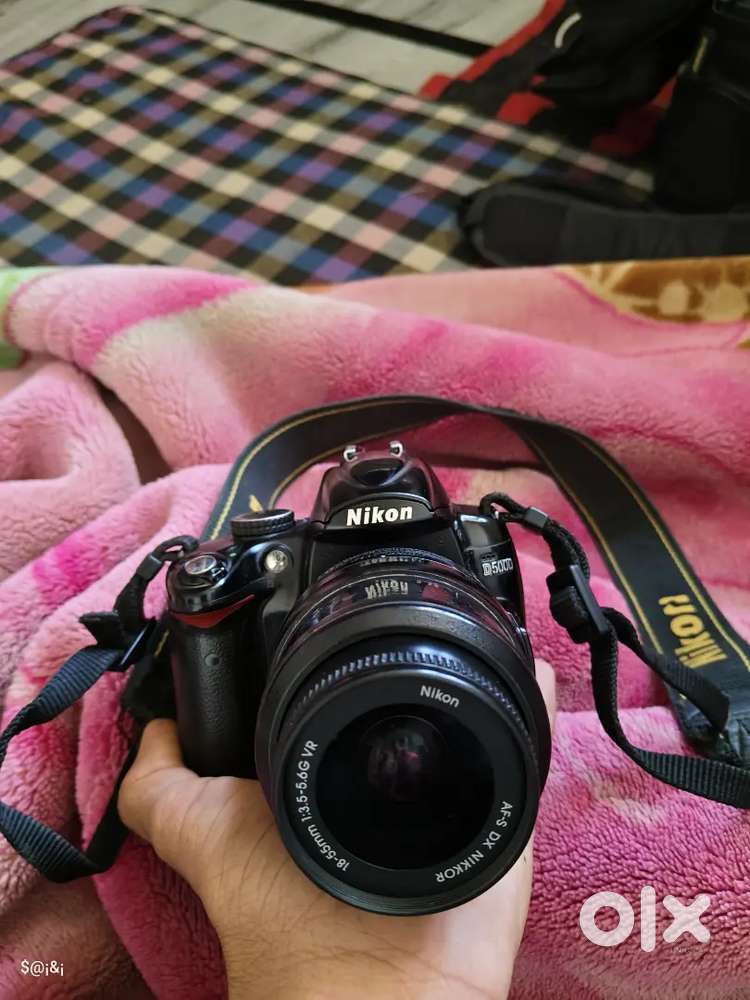 Nikon D5000 in good condition