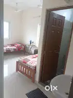 Rooms(clean & safe) for gents for monthly rent (parking & furnished)