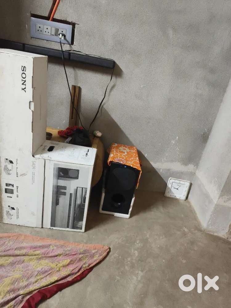 Arjent saling  sony s40r 5.1 home theatre 1month 10 days old