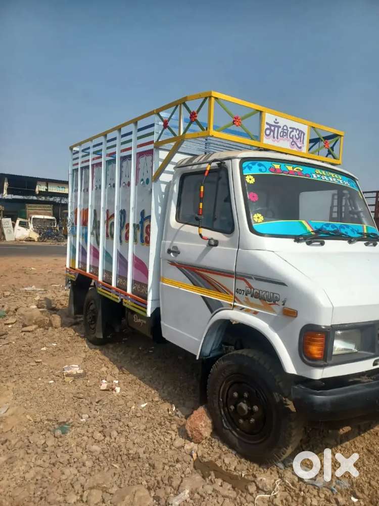 Good condition gadi original coundishan gadi tata pick up 407