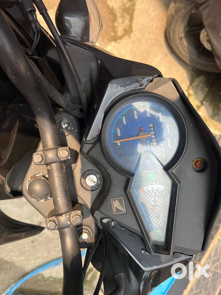 Good condition Frist hand Self start both tiryer are new