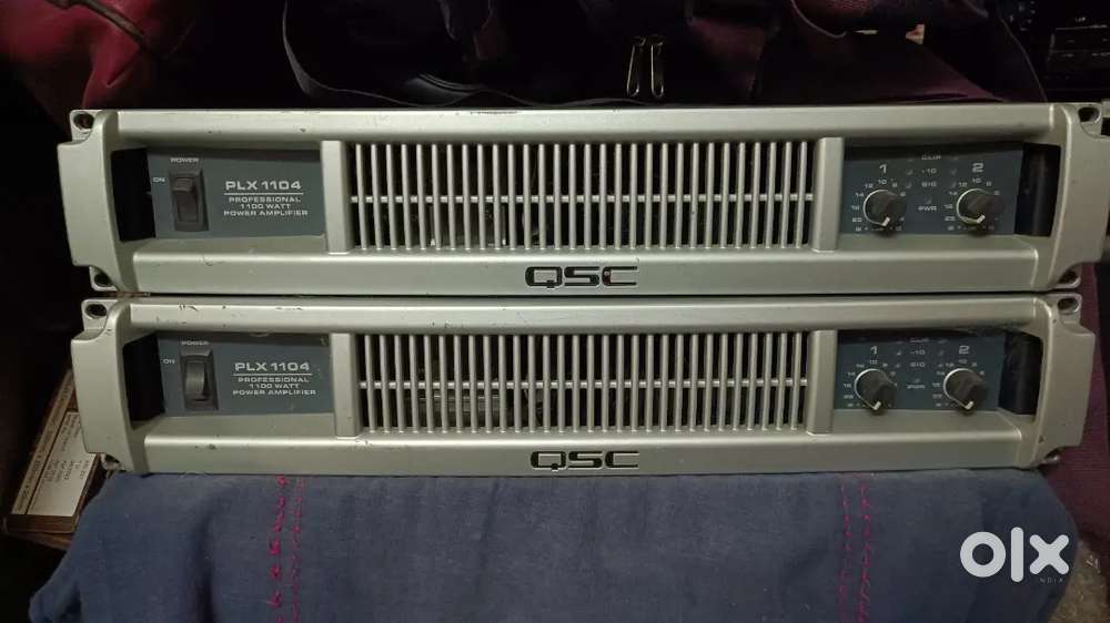 QSC power amplifier PLA 1104