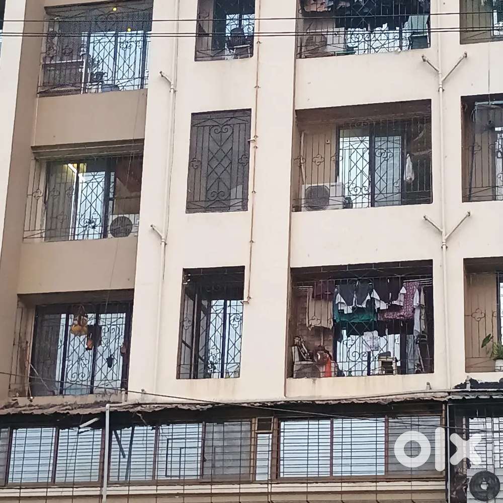 1 bhk.  Flat With big balcony .On heavy deposit. And on rent 9000 rs