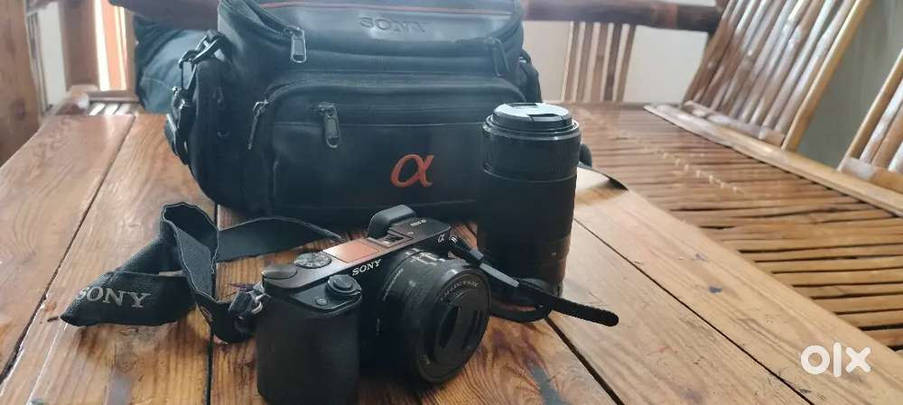Sony Alpha 6000 Mirrrorless Camera with 210mm lens