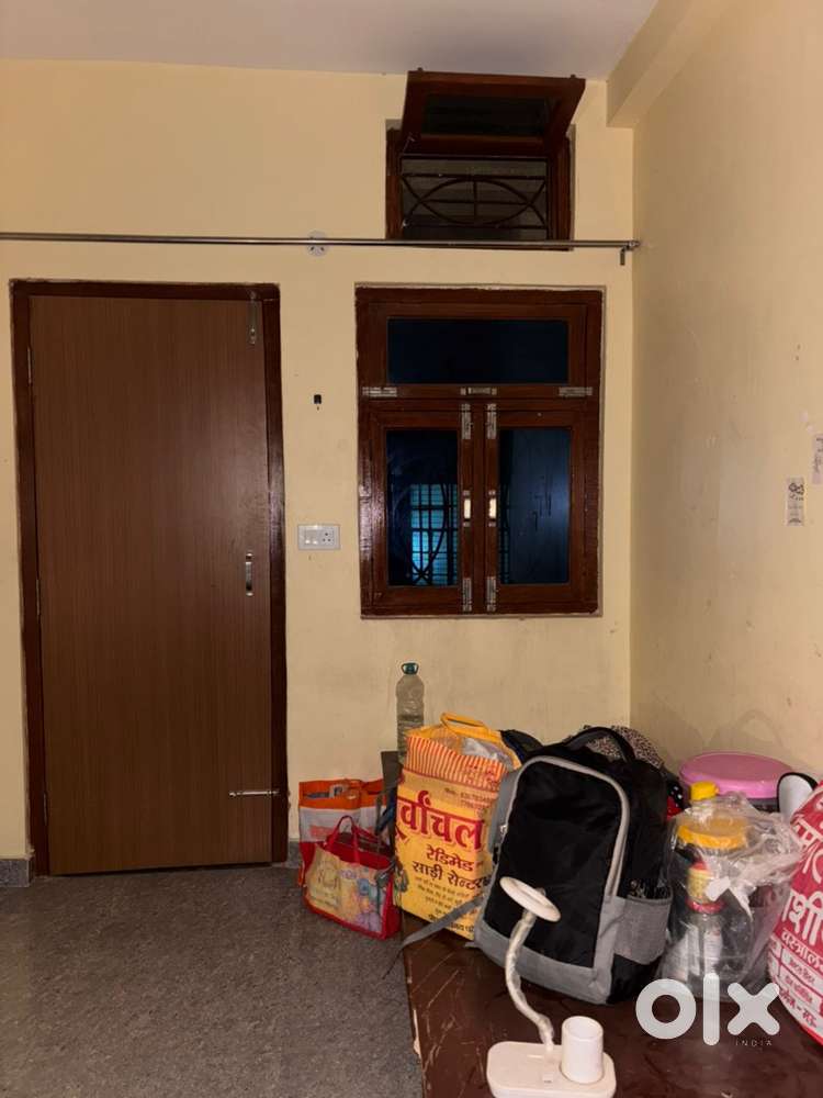 Need girl room partner