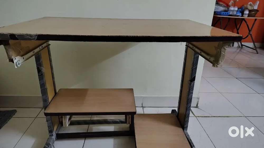 Computer Table