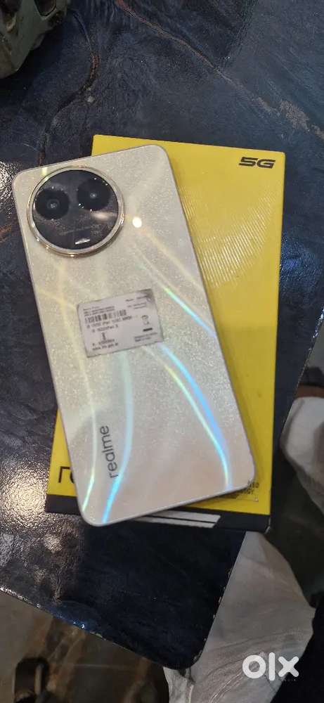 Realme 11 8 256gb good condition