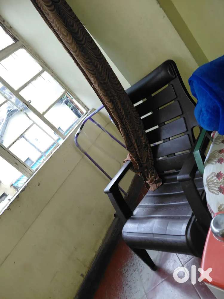 Nilkamal chairs