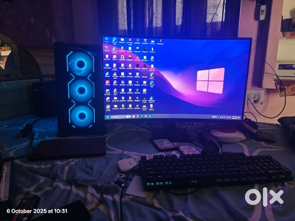 i9 CPU 32gb Ram 8gb nvdia graphics 1 tb nvme