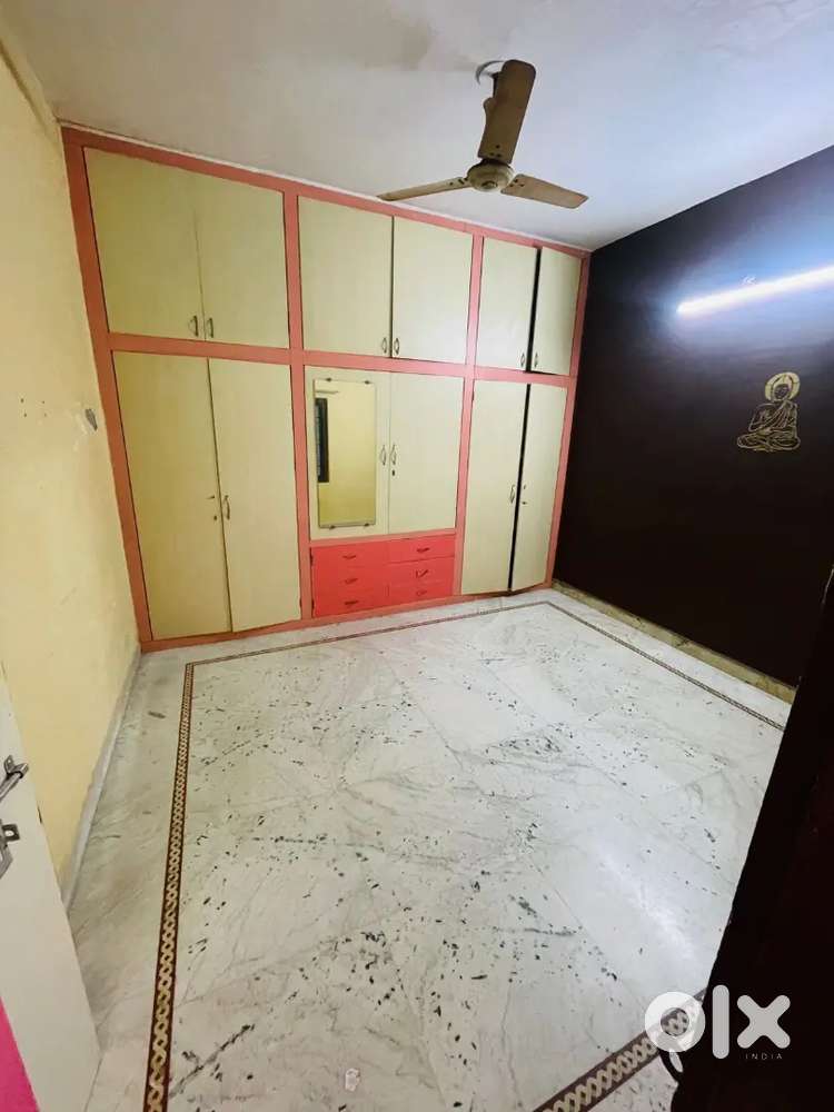 Rent a 1st floor house in khushbu Enclave Pilibhit Bypass Road