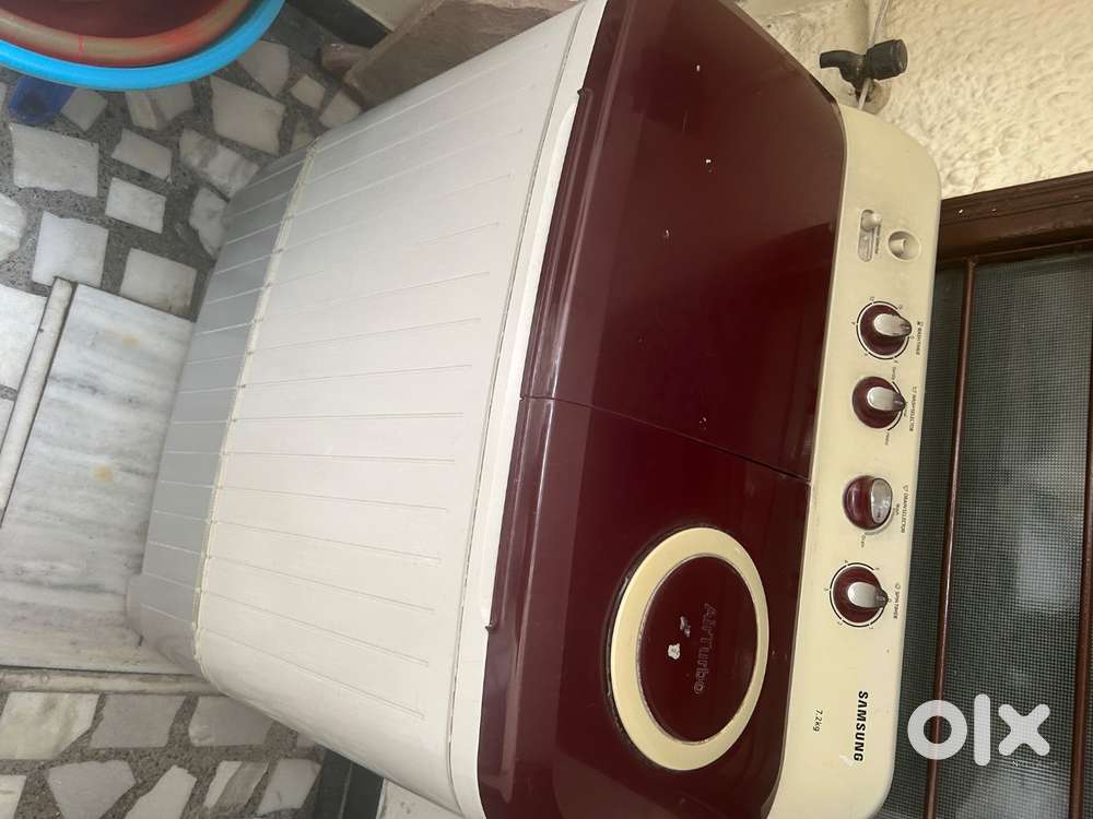 Samsung semi automatic washing machine