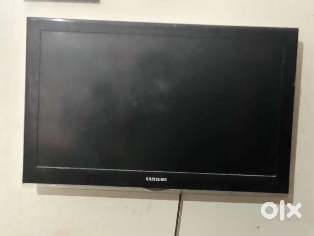 Samsung TV (Not Smart TV)