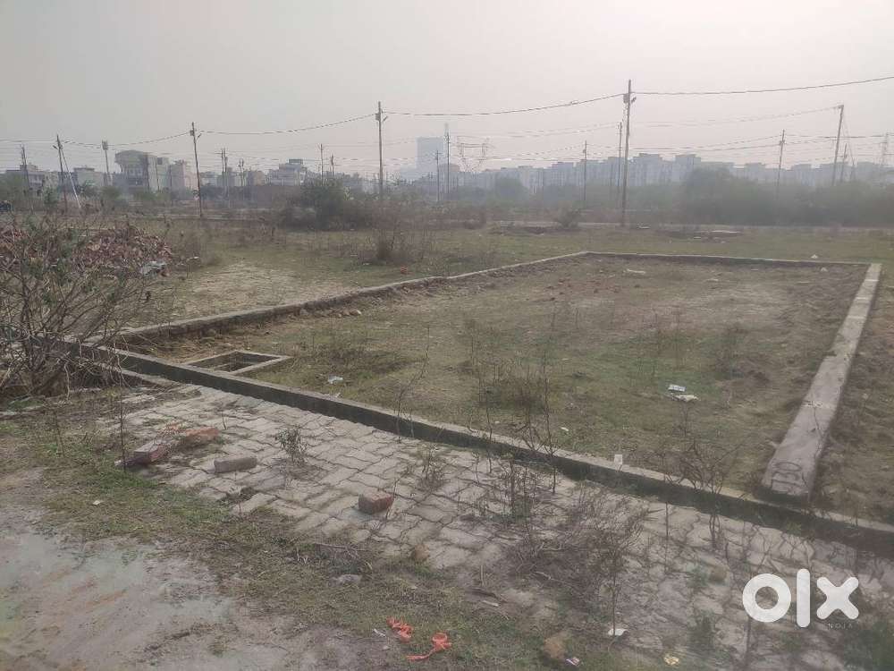 North Facing 1200 sq.ft. Plot - Near Hospital, School , Bank ,Stadium.