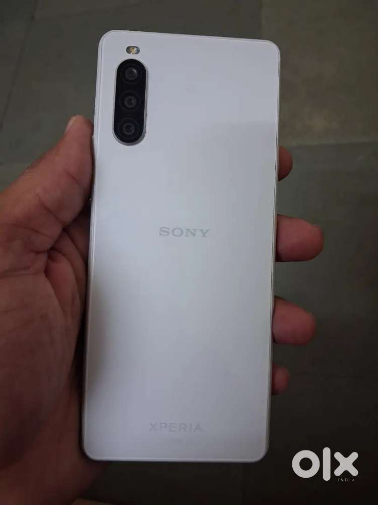 Sony experia 10 android phone,  sony  sov43