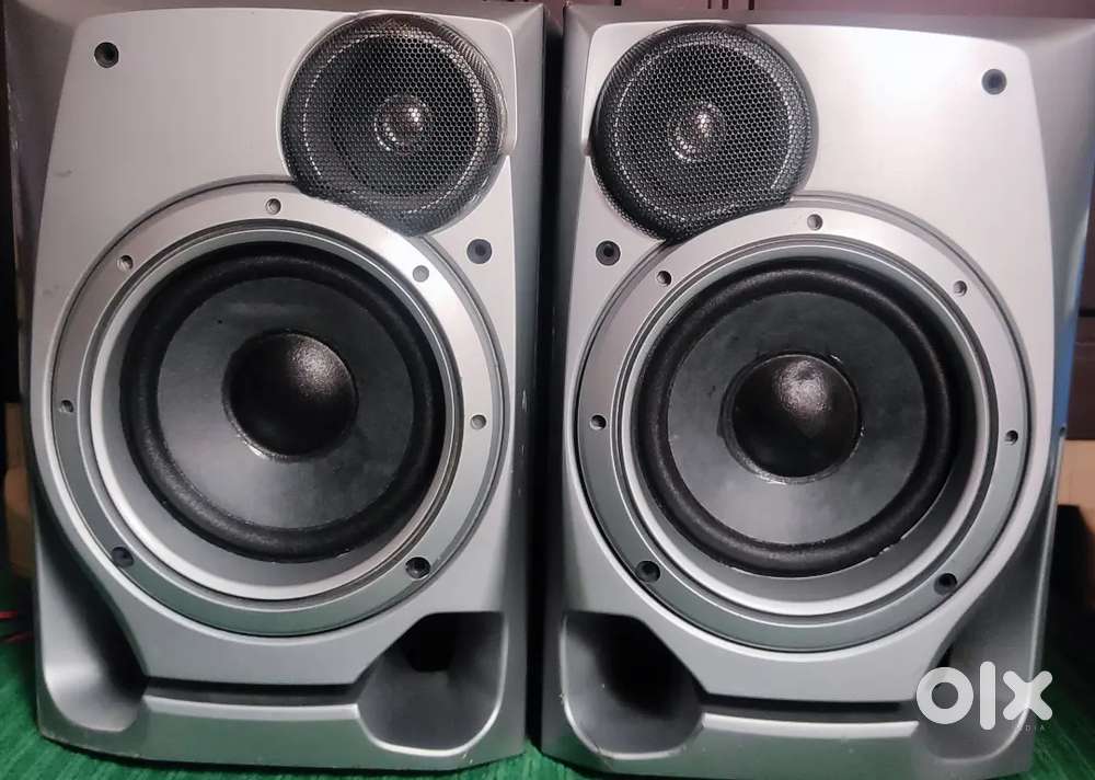 Philips speakers in good working conditions