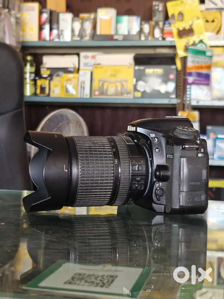 Nikon d 7500