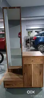 Dressing table