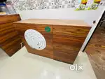 Reception table / bill desk