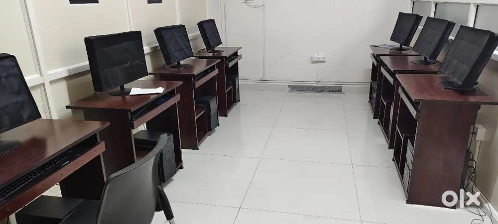 COMPUTER CENTRE FOR SALE