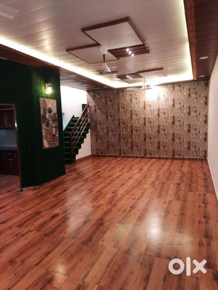 HIG Super 4bhk 1st floor 1765 sqft