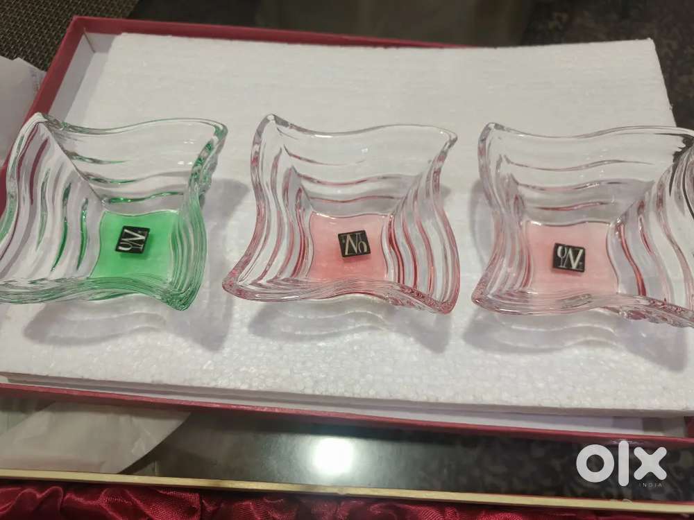 NEW PACKED - Set of 6 bowls