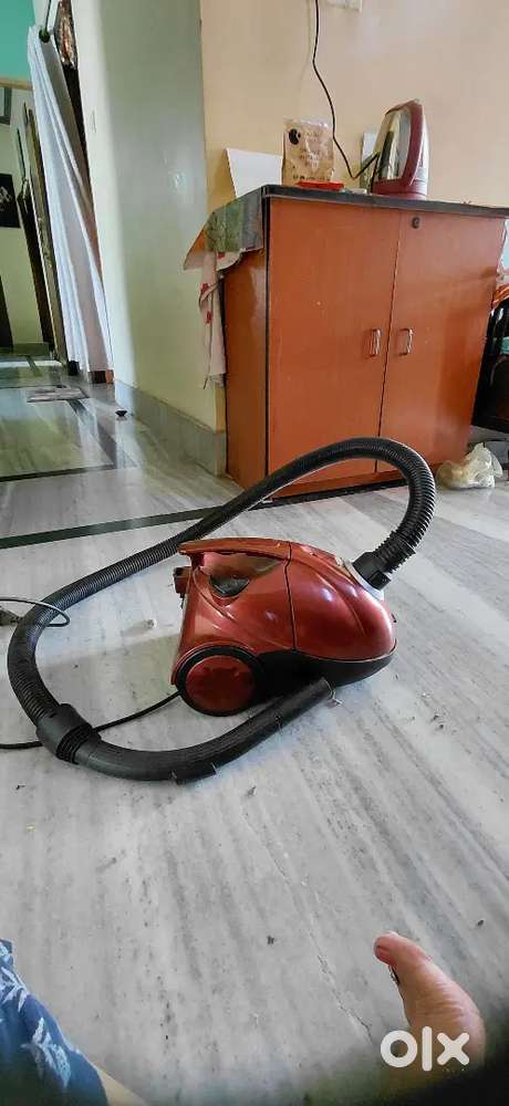 Eureka Forbes Quick clean DX vacuum cleaner.