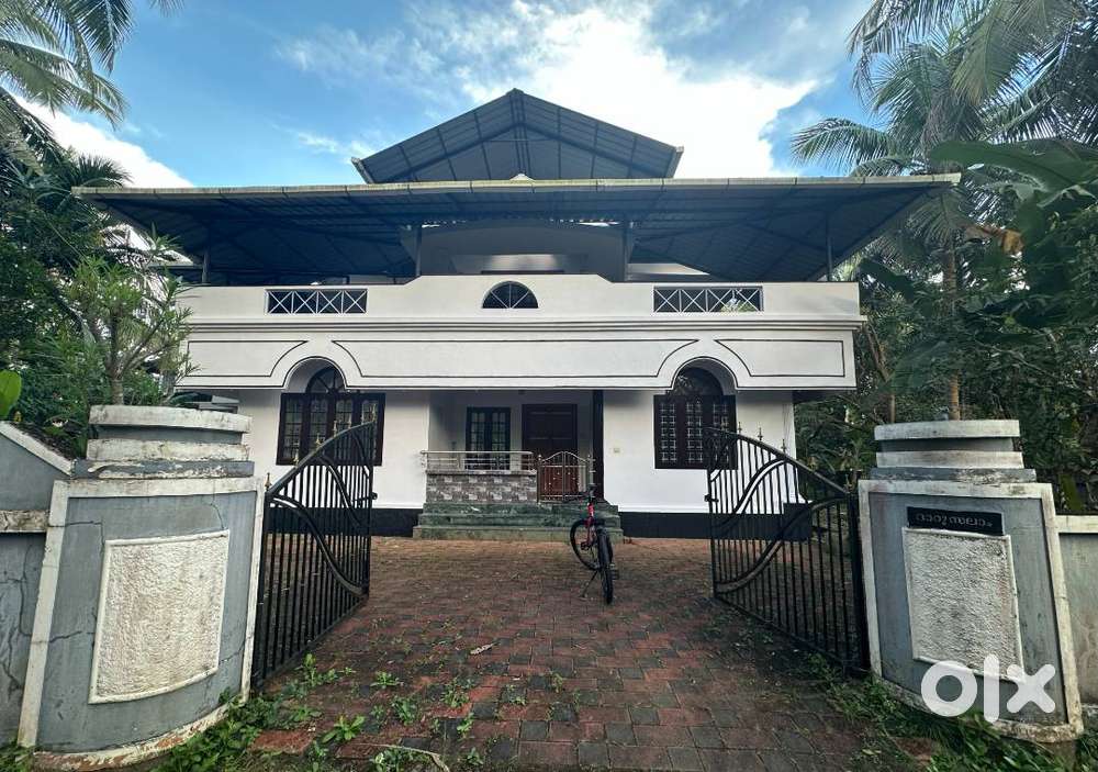 3BHK Semi Furnished House for Rent in Koonamoochi @ 20000/Month