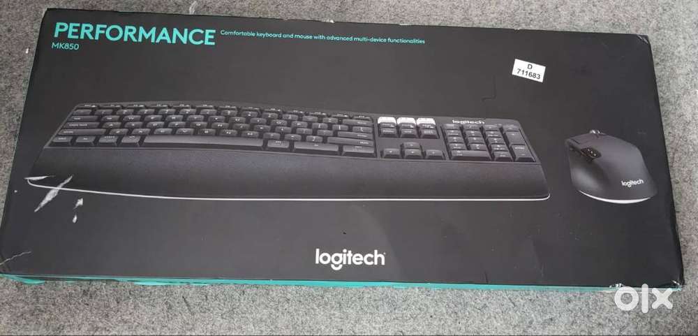 Logitech MK850 Slim Multi-Device Wireless Keyboard