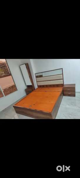 Carpenter available for new and old furniture.painting plumbing  work