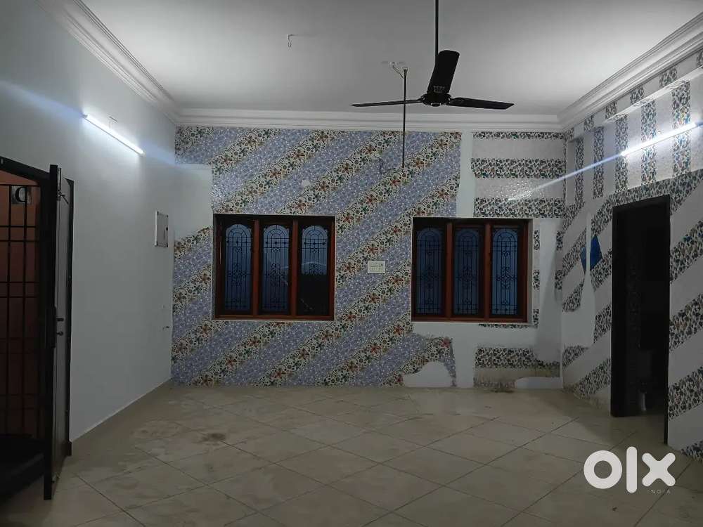 Vadapalani 1000 sqft Room Type NEW Office Space RENT. Nr 100 Ft road