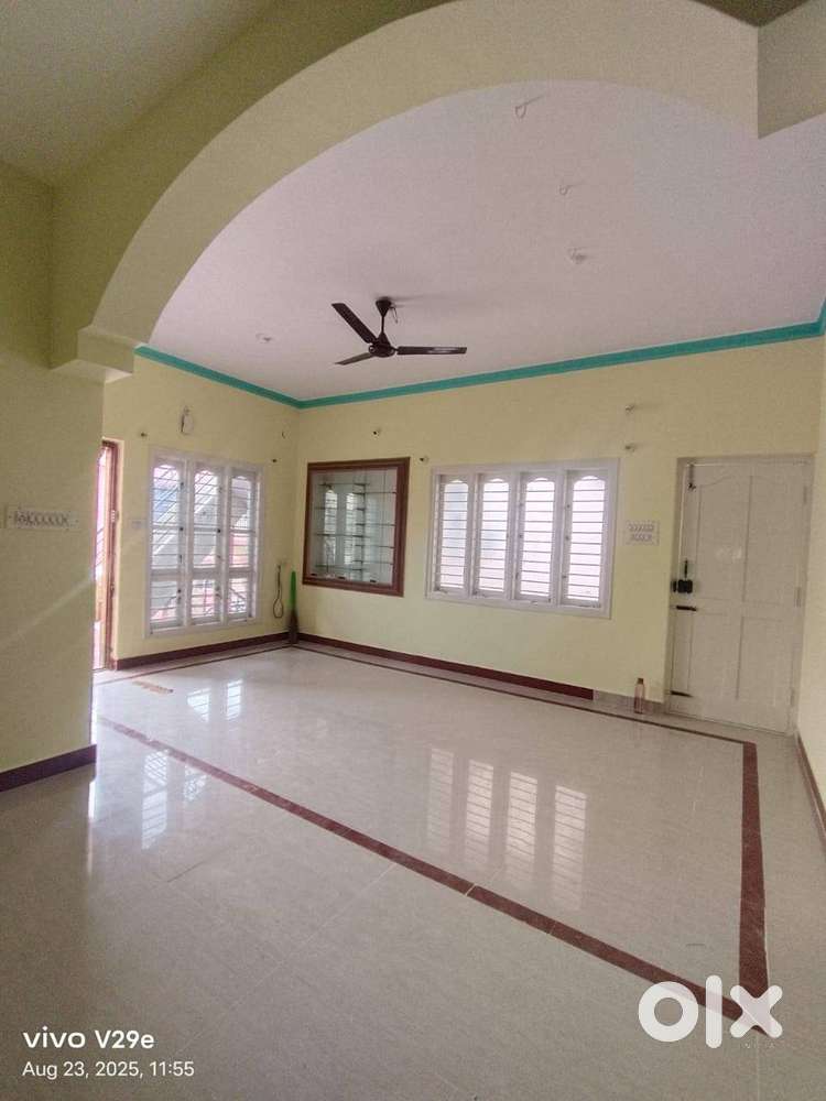 3BHK VEG HOUSE IN KUVEMPUNAGAR FOR LEASE